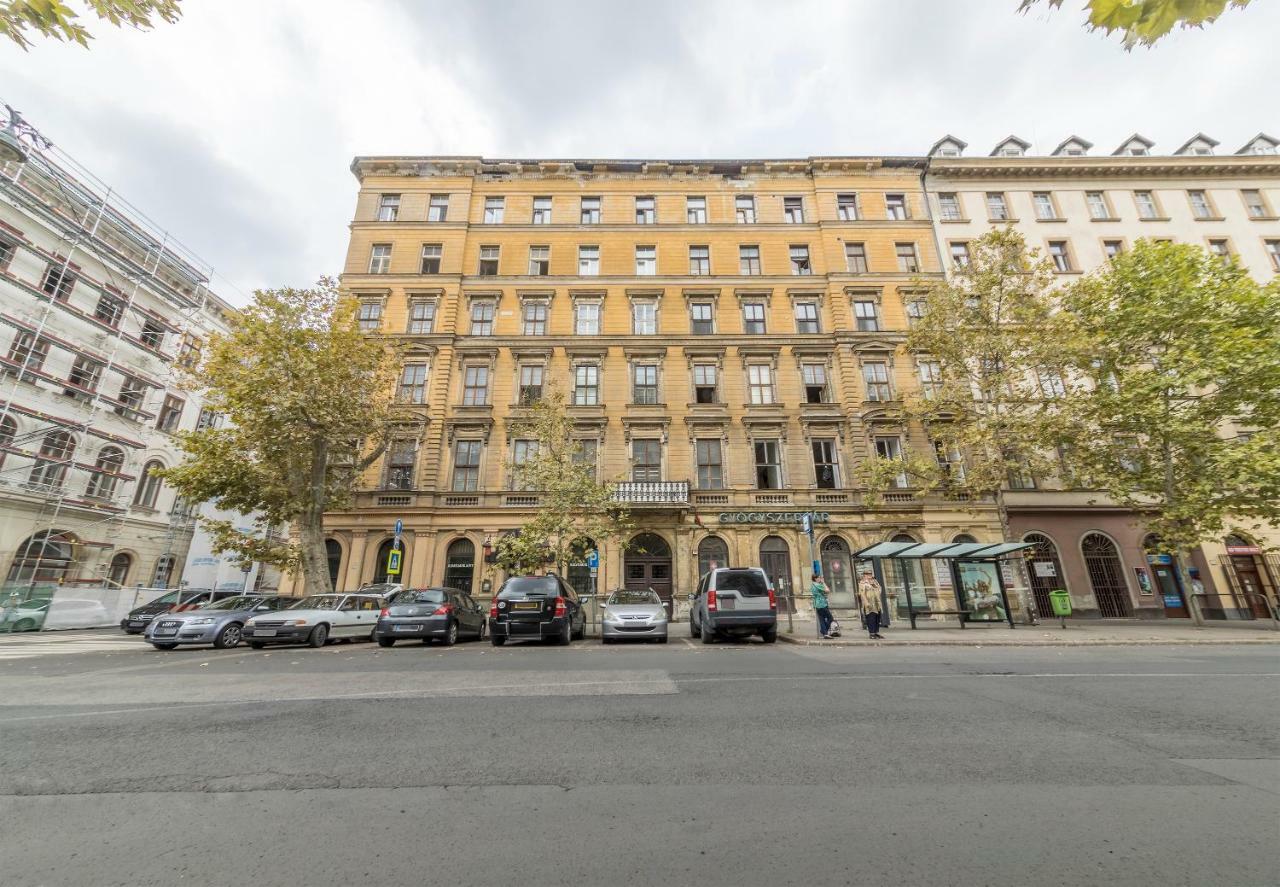 Atlanta Apartment Is In The Heart Of Budapest Exteriör bild