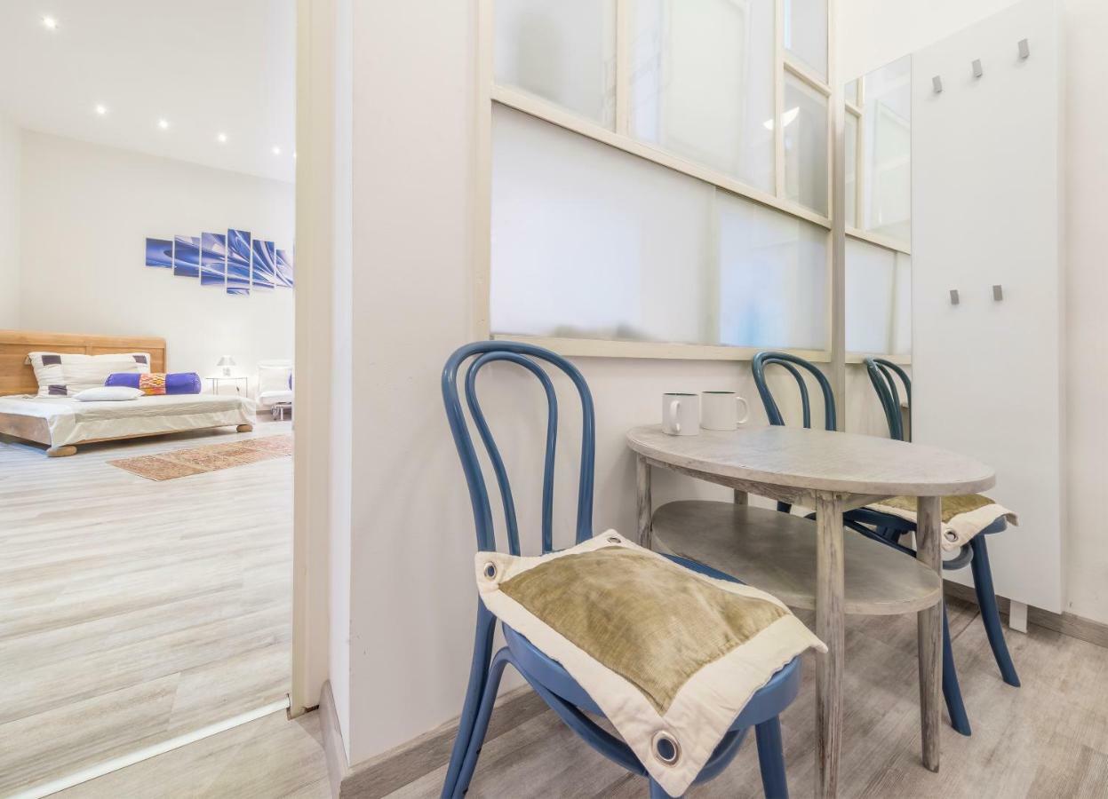 Atlanta Apartment Is In The Heart Of Budapest Exteriör bild